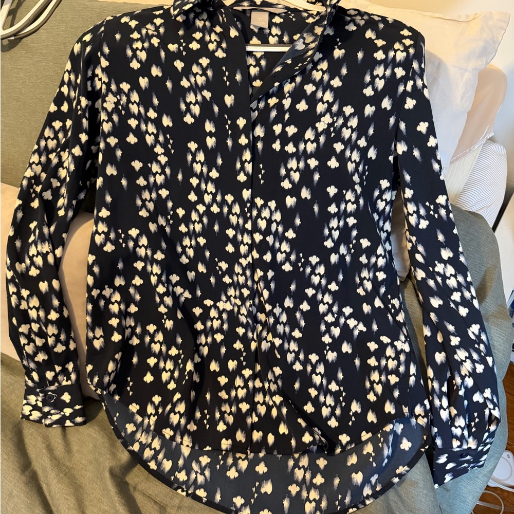H&M Navy Blue Pattern Button Down Shirt